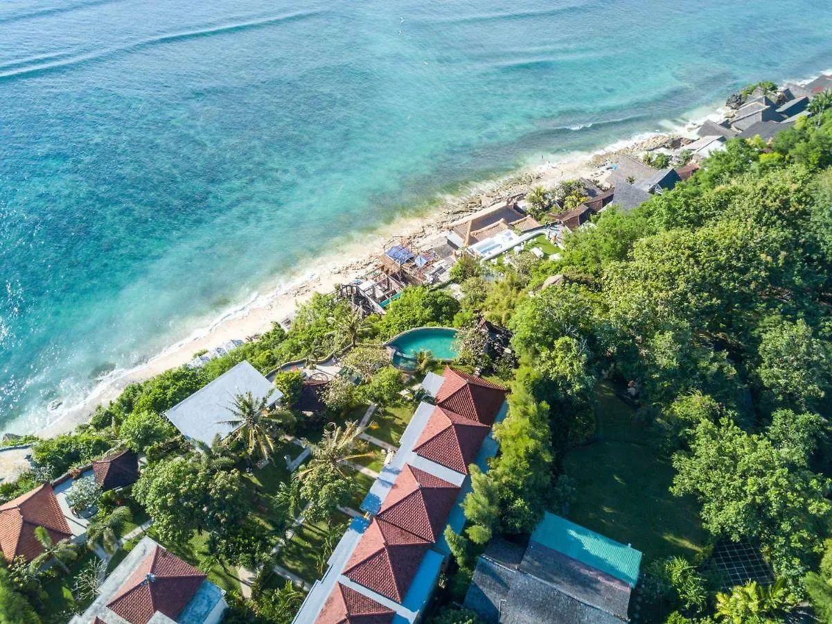 ホテル Kembang Kuning ウルワツ