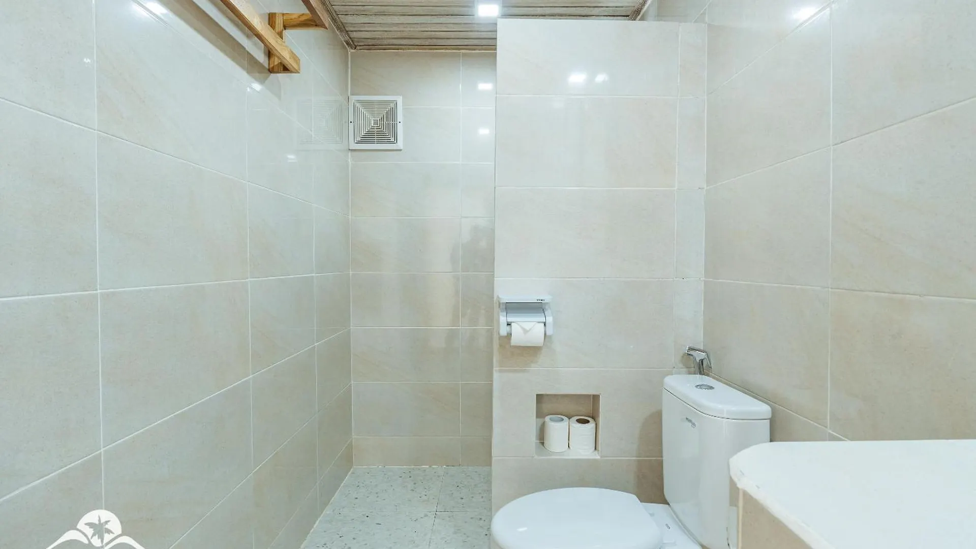 Hotel Kembang Kuning Uluwatu 2*,